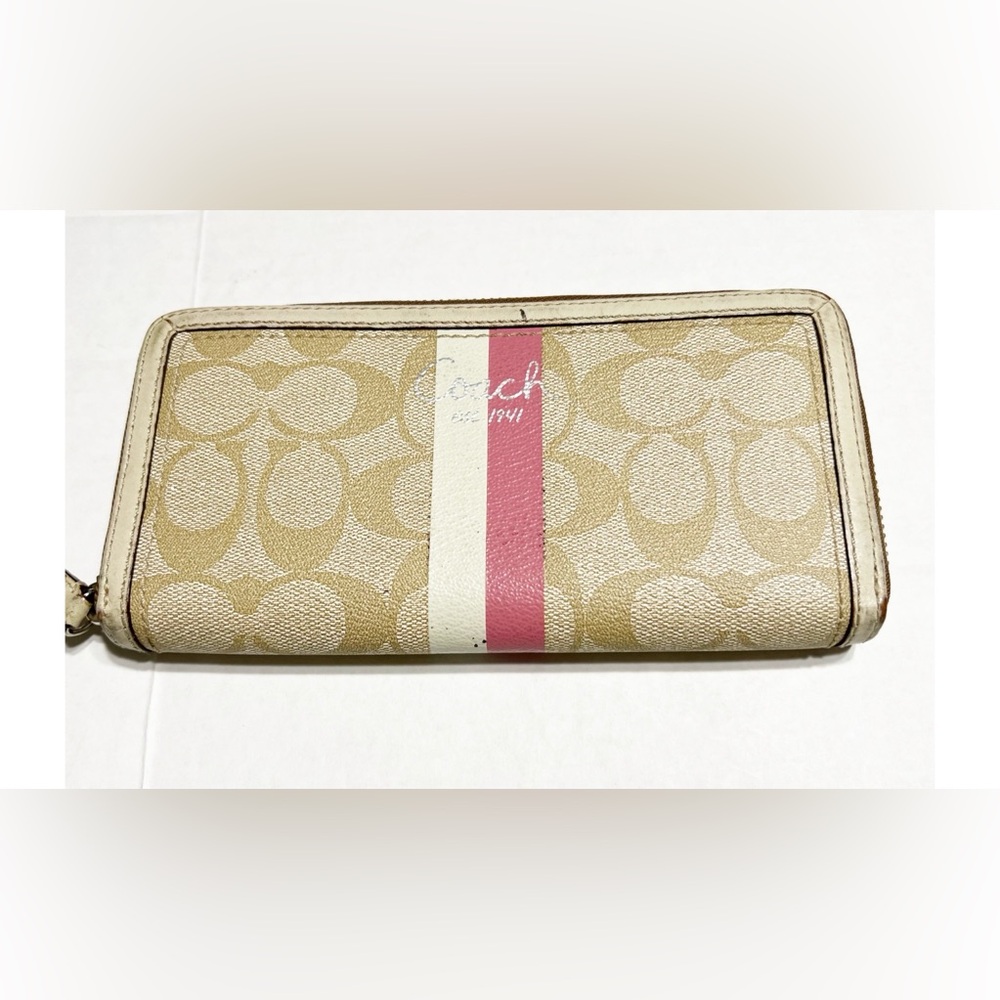 Coach Tan and Pink Women's Wallet hold receipts, cash papers extra very handy